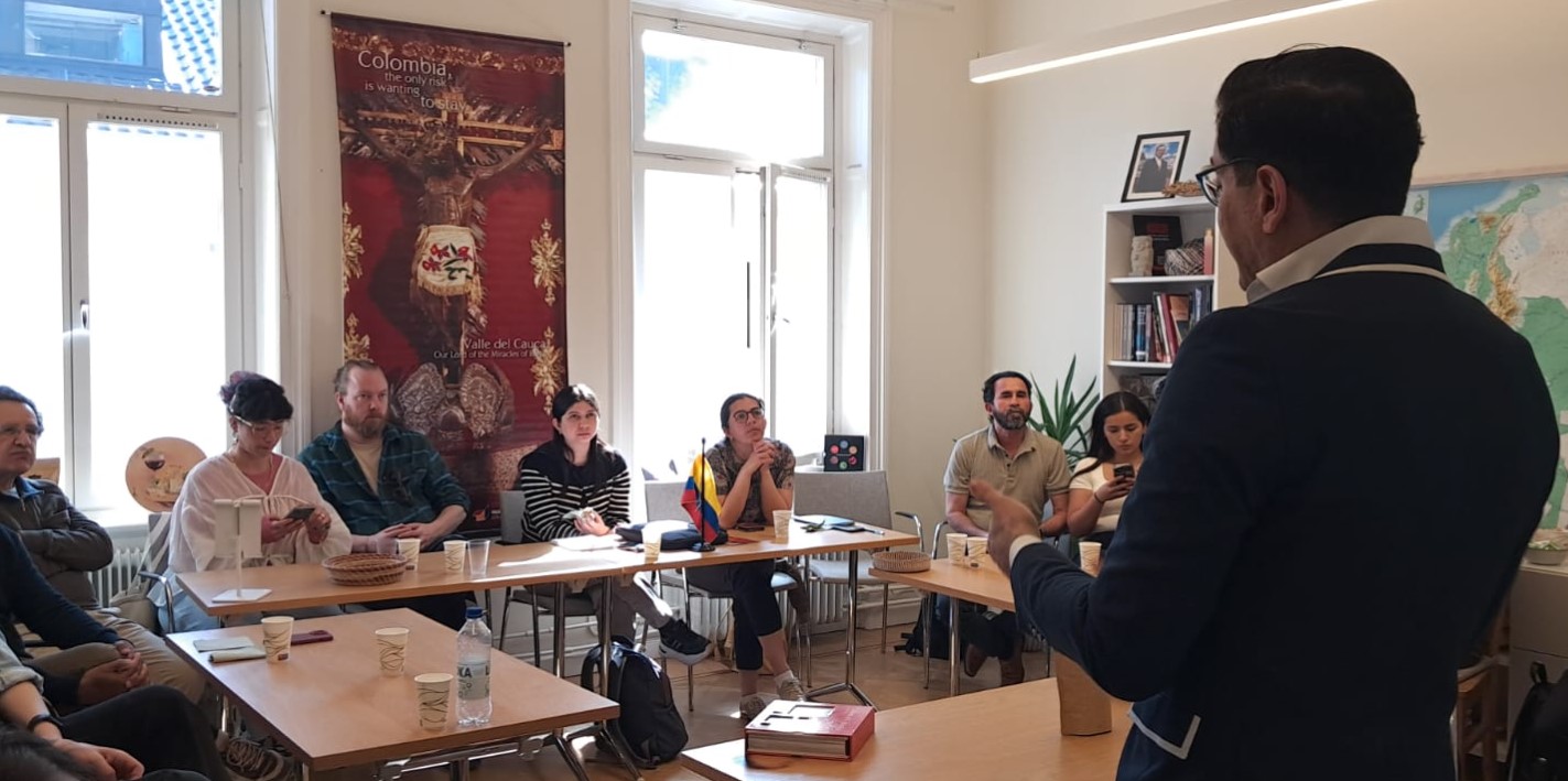 Colombianos en Suecia se capacitan para emprender con café en el mercado nórdico