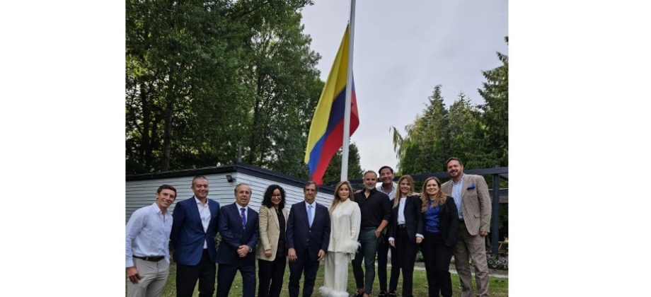 Embajador de Colombia en Suecia aparece junto a directivos de la Universidad del Norte