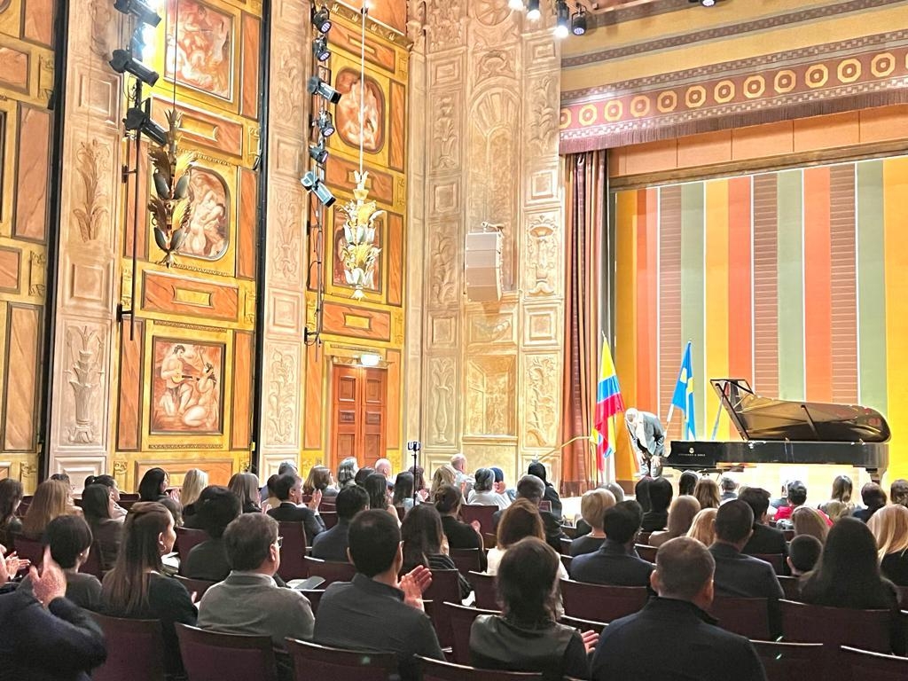 “Ancestros” el concierto de piano con música colombiana, se presentó en Estocolmo